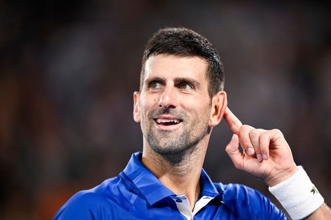 Un journaliste australien s'excuse auprès de Novak Djokovic après s'être "moqué des fans serbes" en direct à la télévision