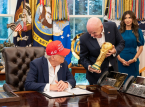 Amnesty International exhorte Gianni Infantino, pr&eacute;sident de la FIFA, &agrave; demander &agrave; Trump de mettre fin aux expulsions et &agrave; la r&eacute;pression.