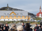 Les dirigeants du Danemark et du Groenland se rendent &agrave; Berlin et &agrave; Paris sur fond de tensions dans l'Arctique.