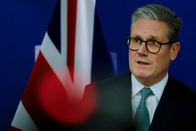 Starmer promet de se battre après les appels à la démission : "Je ne suis pas prêt à m'en aller"