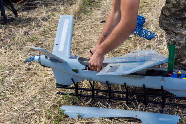 L'Ukraine dévoile une application pour centraliser la guerre des drones.