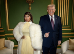 Nicki Minaj se d&eacute;clare "fan num&eacute;ro un" de Trump et montre sa carte visa en or.