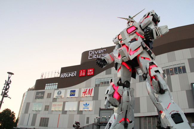 La célèbre statue Gundam de Tokyo sera retirée à la fin de l'été