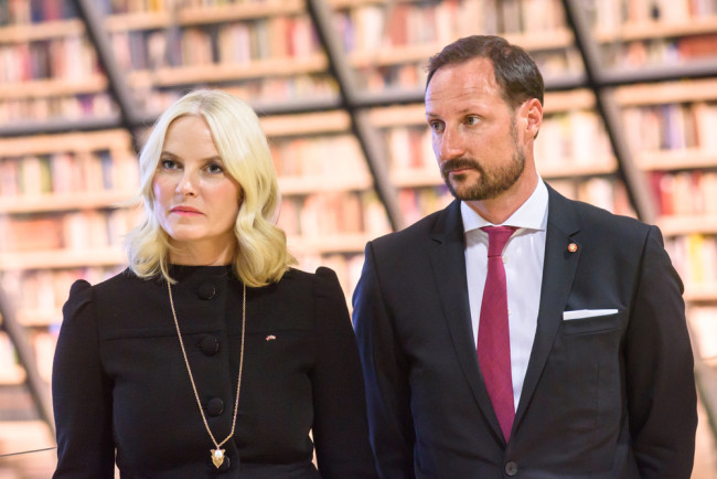 La princesse héritière de Norvège, Mette-Marit, a subi une greffe pulmonaire