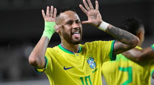 Neymar va à la Coupe du monde 2026 : Ancelotti révèle la liste avec Vinícius, Raphinha et plus encore.