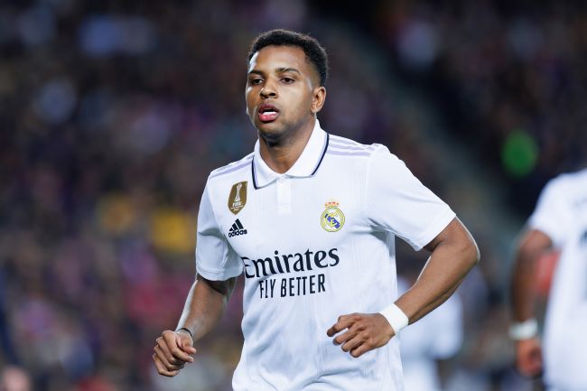 Rodrygo du Real Madrid se casse le genou et pourrait ne pas rejouer avant 2027, et manquer la Coupe du monde.