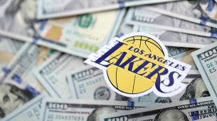 Les Lakers de Los Angeles sont à nouveau en vente : cette fois, à Josh Kushner et Bob Iger pour 12,5 milliards de dollars
