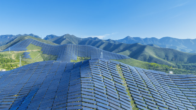 Le boom solaire chinois va ralentir après avoir atteint son apogée en 2025