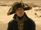 Le chapeau de Napoléon part pour plus de 2 millions de dollars lors d'une vente aux enchères à Paris.