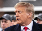 Le pr&eacute;sident Donald Trump confirme qu'il a chang&eacute; d'avion apr&egrave;s le sommet de l'OTAN en raison d'une menace potentielle