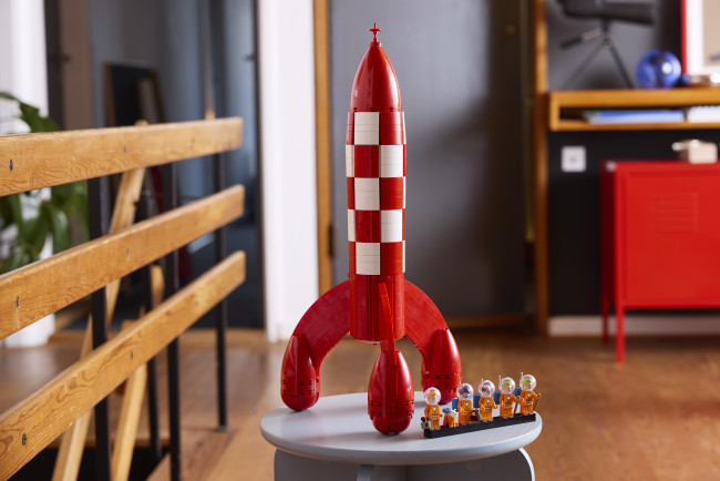 La légendaire fusée lunaire de Tintin est en train d'être transformée en un ensemble Lego.