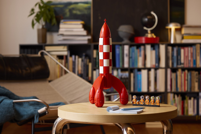 La légendaire fusée lunaire de Tintin est en train d'être transformée en un ensemble Lego.